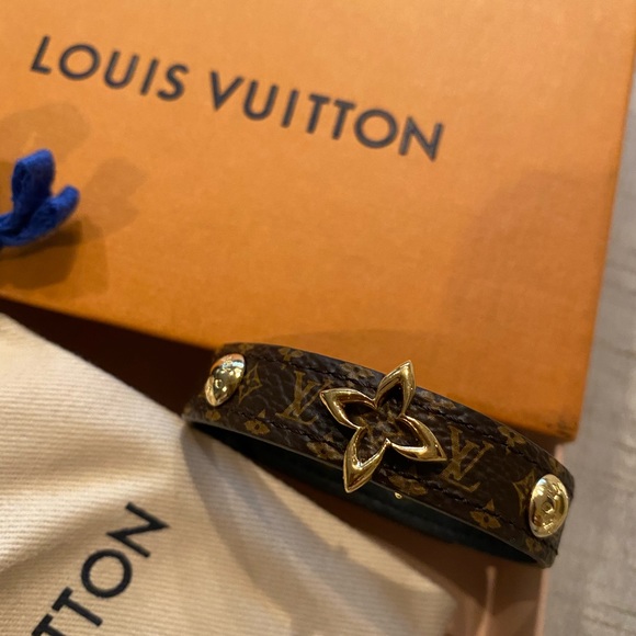 💯% Authentic Louis Vuitton “Blooming Bracelet.” - Picture 11 of 14